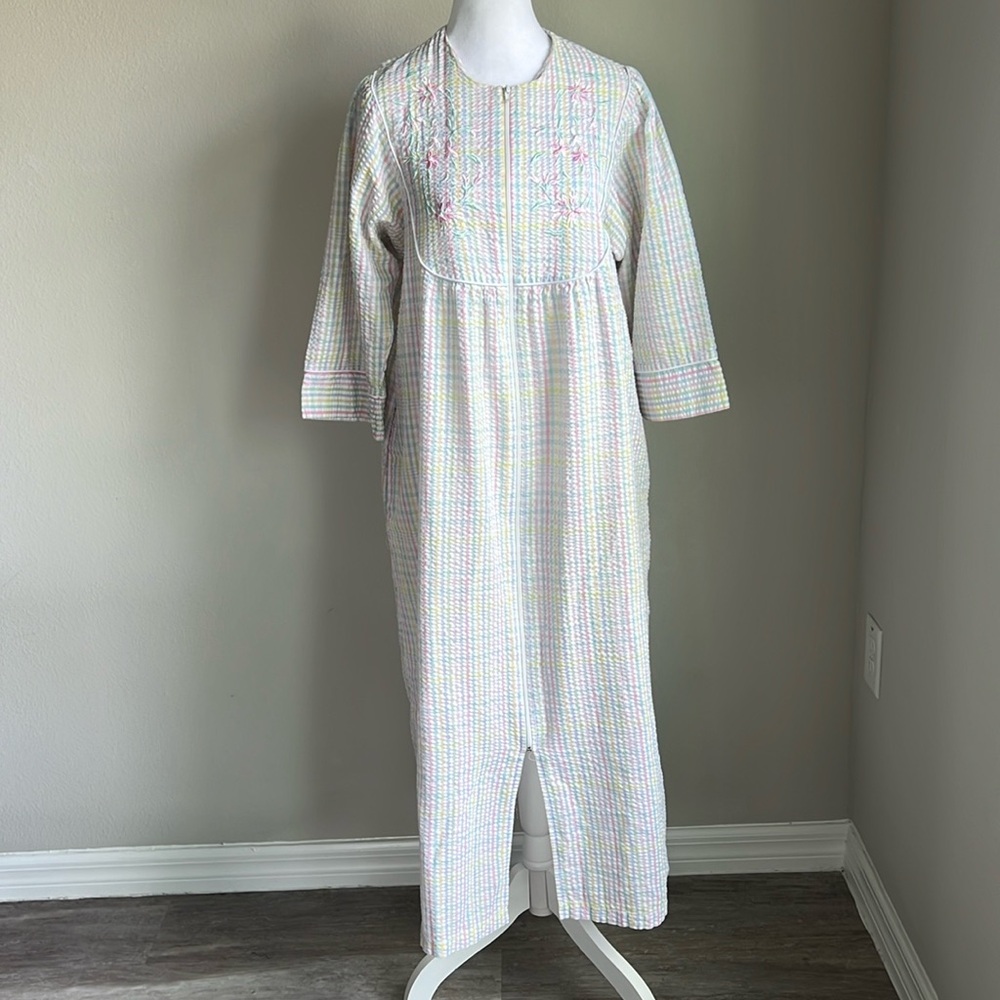 Vintage Miss Elaine Seersucker Striped Duster Hou… - image 1
